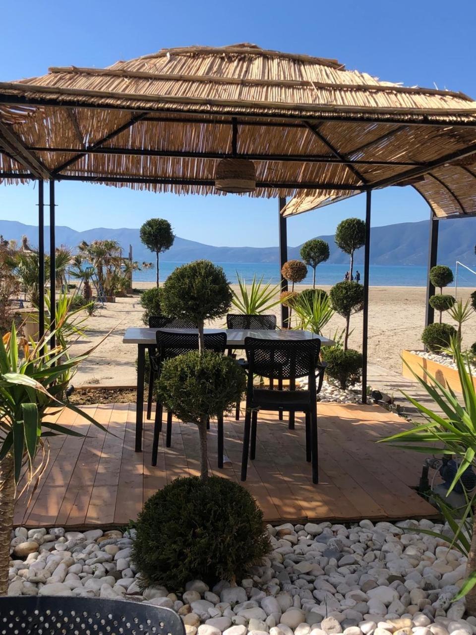 Soleil Apartment With Sunbed & Umbrella Vlorë Exterior foto